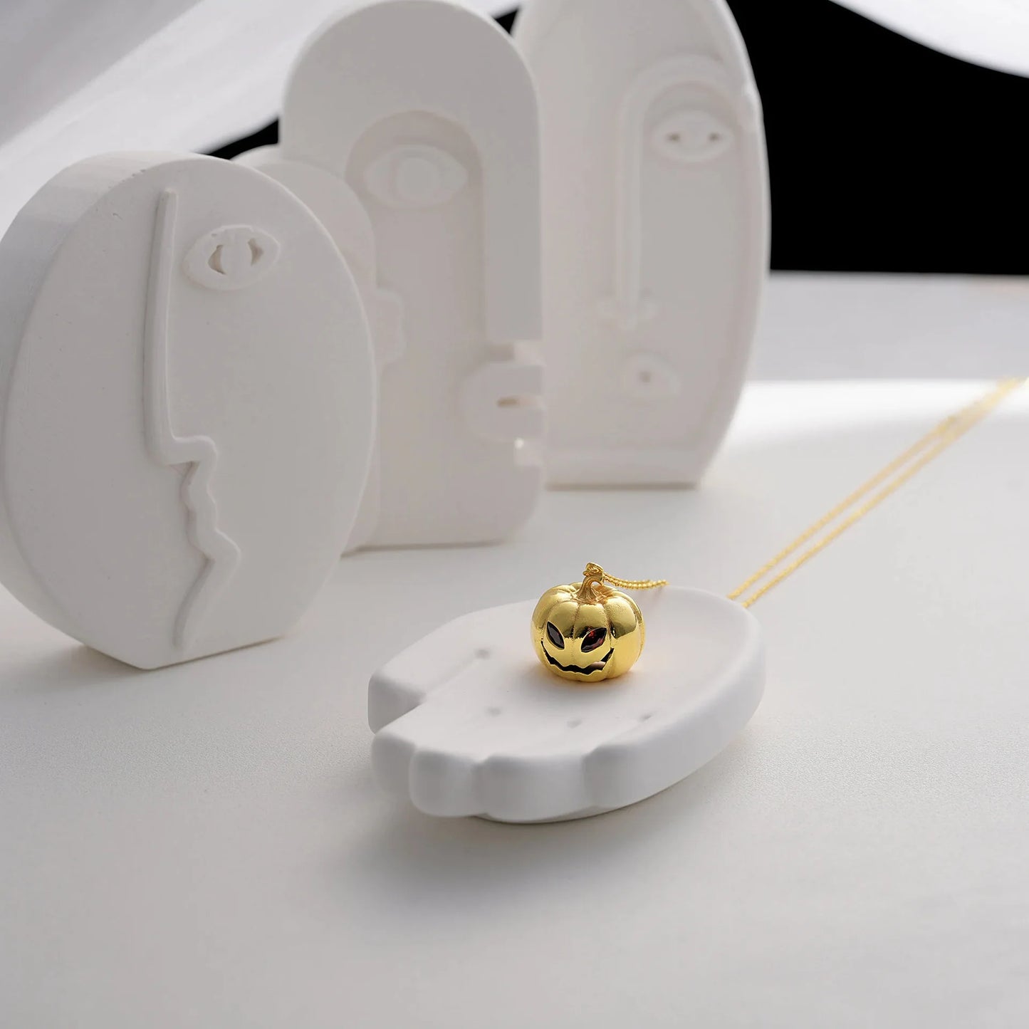 Dainty Gold Plated Stainless Steel Pumpkin Delicate Chain Minimalist Simple Halloween Jewelry Best Friend Jewelry Gifts